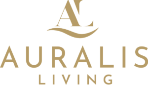 Logótipo quadrado da Auralis Living com fundo transparente e letras douradas - texto alternativo